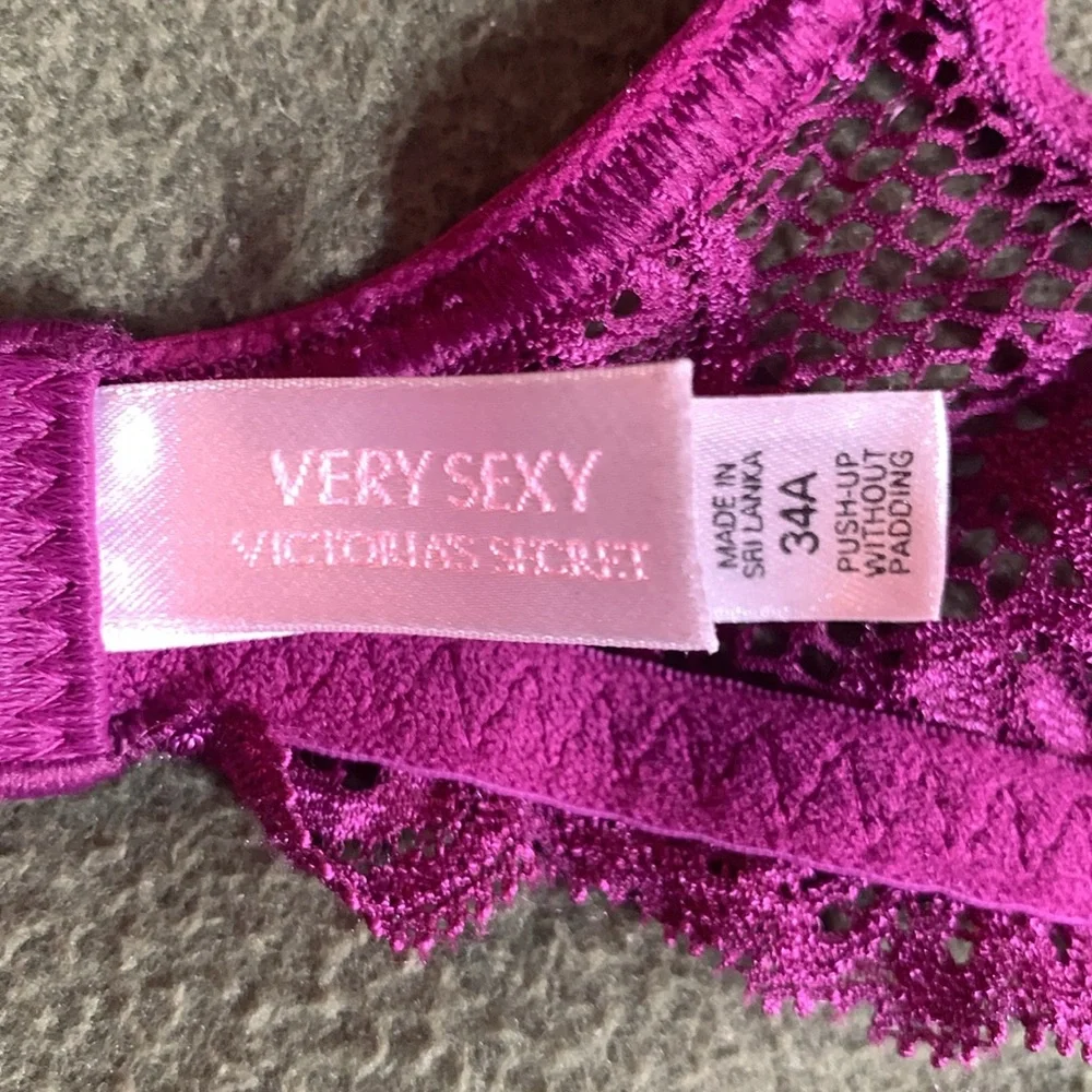 Victoria’s Secret Very Sexy purple lace set.  Never worn. Bra is 34A. Panties M. - Picture 4 of 10